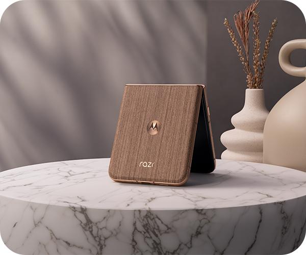 MOTOROLA Razr 60 Ultra 5G Smartphone