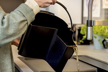 δύο ξεχωριστές δεξαμενές