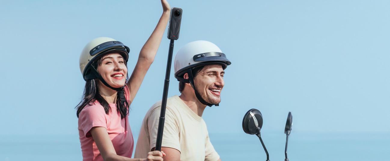 Insta360 2 σε 1 Invisible Selfie Stick + Tripod